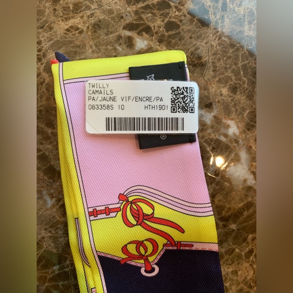HERMES SILK CAMAILS JAUNE ENCRE YELLOW PURPLE MAUVE BANDEAU TWILLY WRAPS 2 SET - Picture 8 of 11